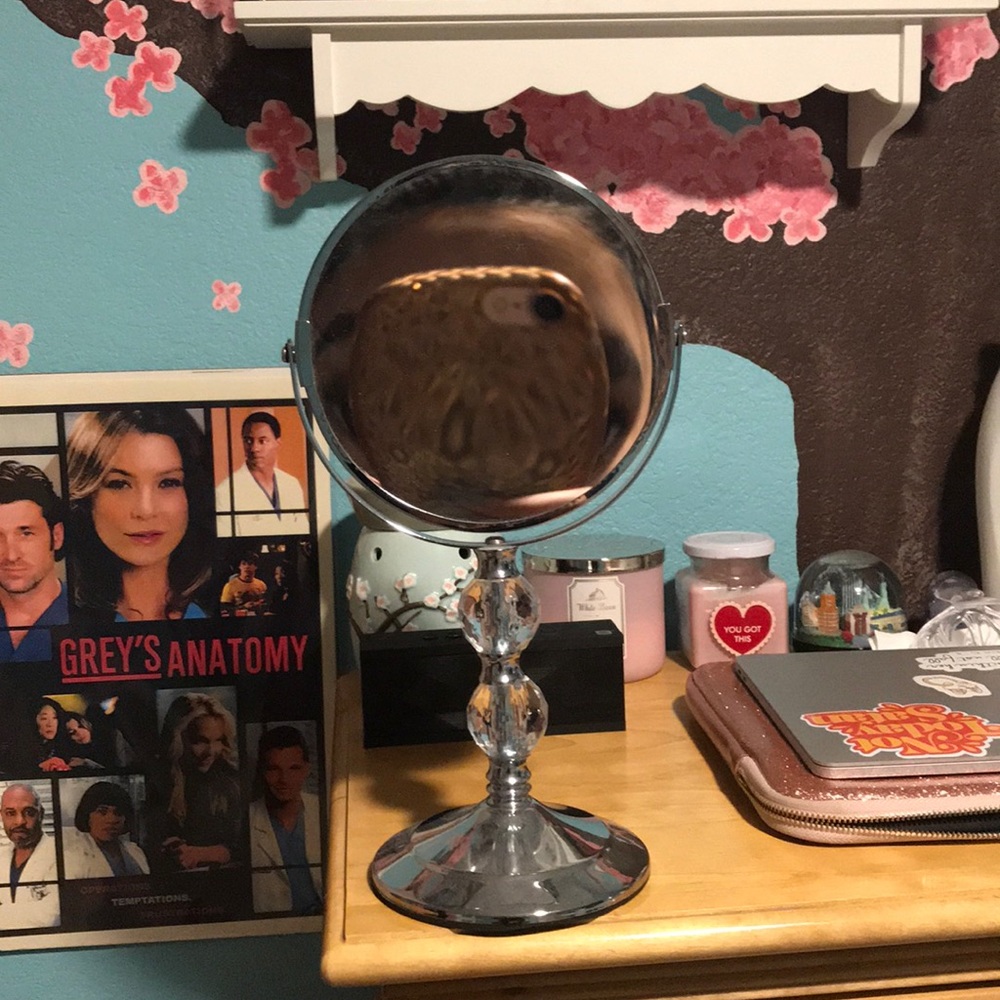 makeup mirror